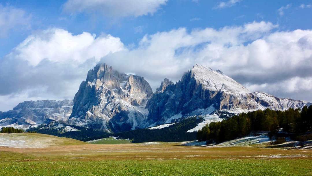 All'Alpe di Siusi in cabinovia e seggiovia