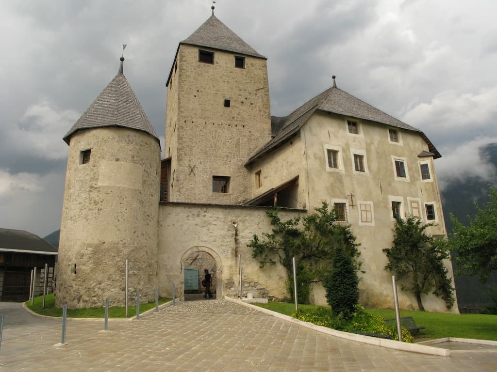 Castel del Tor